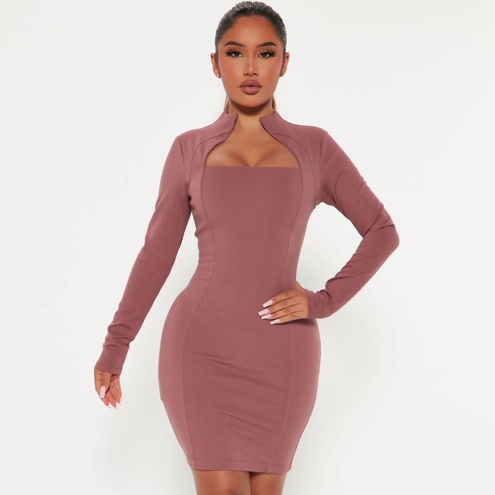 ~Modest Modernity:Mauve High Collared Square Neck Midi Dress~